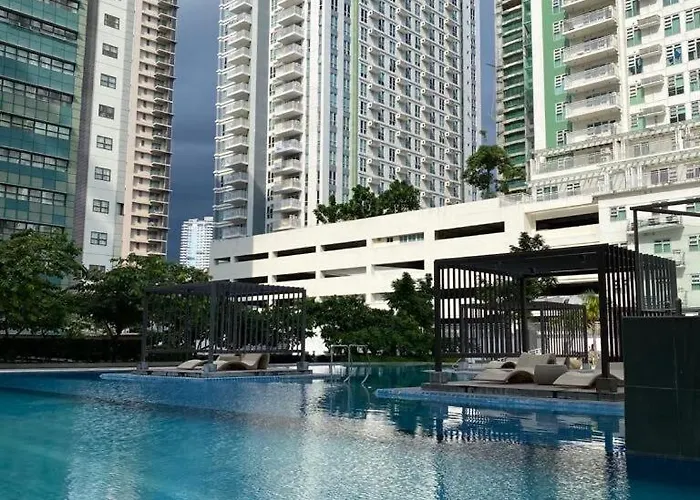 Apartment Cozy 2 Bedroom In A Prime Area *